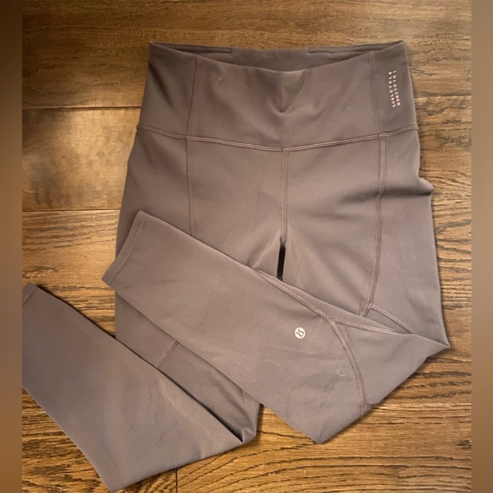 Lululemon soul cycle leggings size 8